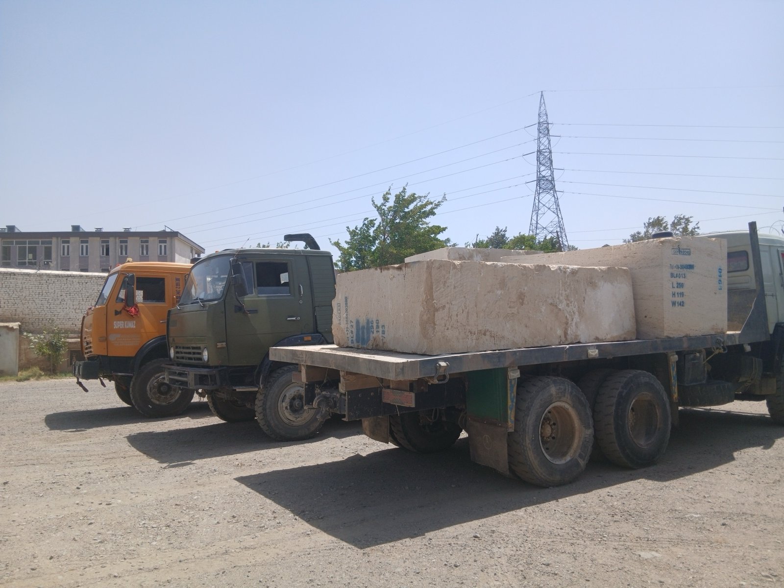 From Mine to Stockyard: Ensuring Quality in Every Travertine Block