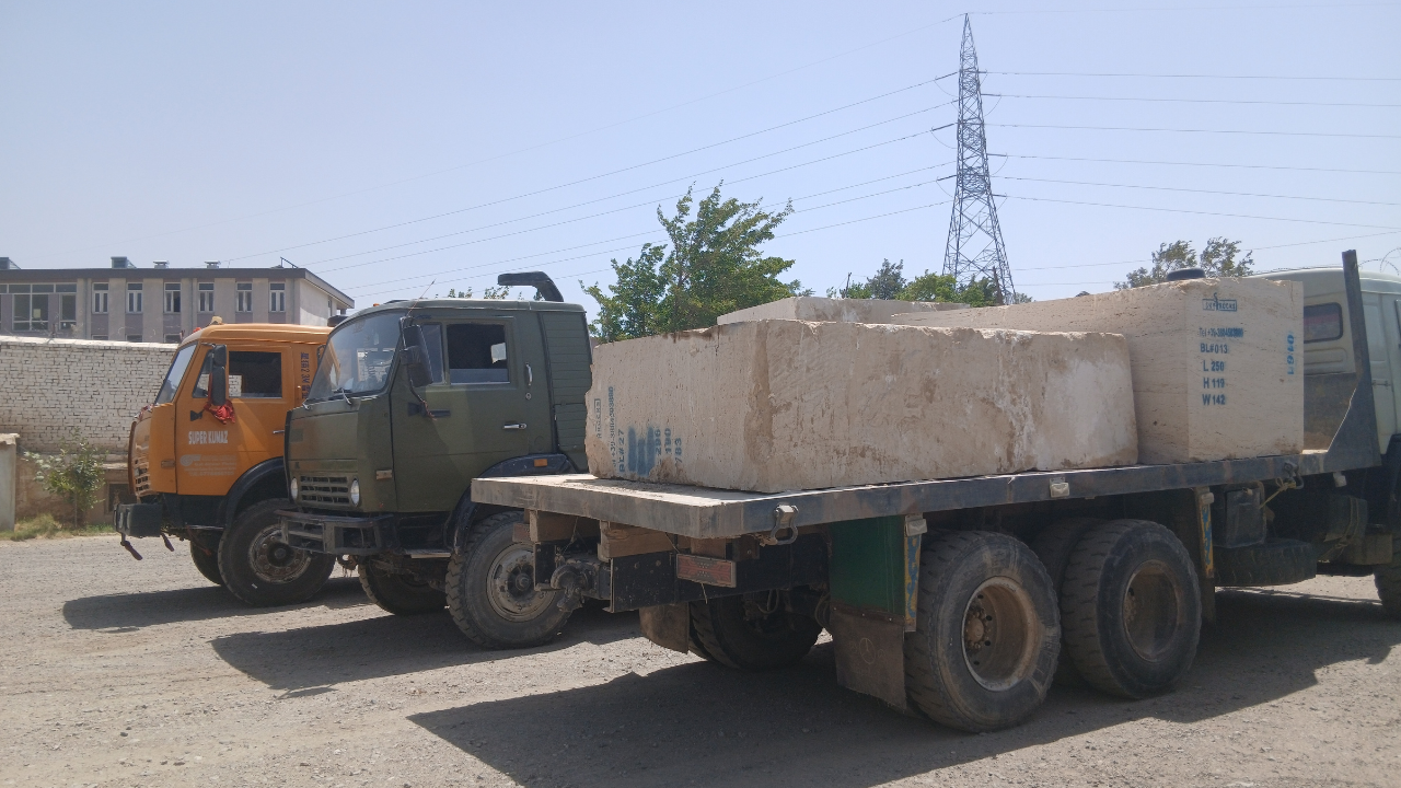 From Mine to Stockyard: Ensuring Quality in Every Travertine Block